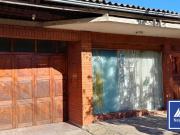 Terreno con casa, totalmente plano, idel desarrollo