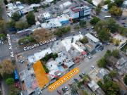 Terreno con construcción para remodelar en Felipe...
