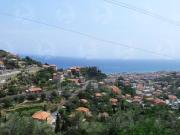 Terreno con giardino a Alassio