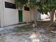 Terreno con gran potencial y construcciones incluidas —...