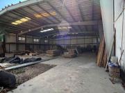 Terreno con nave industrial frente al Parque de La Plancha