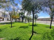 Terreno de 206.65 m2 en venta con servicios ocultos a...