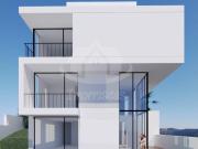 Terreno de 300 m, com projeto para moradia em Santa Iria...