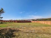 Terreno de 408m² à venda em condomínio Reserva San Tiago
