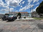 Terreno de 426m² com 3 casas a venda no Xaxim
