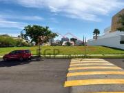 Terreno de 450,00m² num condomínio de altíssimo padrão