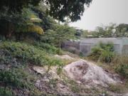 TERRENO DE ENTREGA INMEDIATA EN CALLE MARTINEZ DENEGRI,...