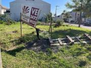 Terreno de esquina com 238,15m², plano, no Bairro Mont...