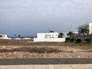 terreno de venta en urbanización marina blue manta B/L