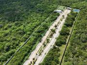 Terreno dentro de privada con amenidades en paseo norte