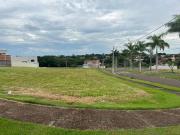 Terreno em Centro, Araçatuba/SP de 750m² à venda por R$...