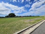 Terreno em Condomínio para Venda em Cabo Frio/RJ Peró