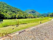 Terreno em Condomínio para Venda em Petrópolis/RJ Itaipava