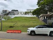Terreno em Condomínio para Venda em Santana de...