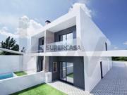 Terreno em Construção de Moradia Geminada T3 à venda em...