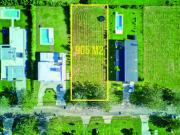 Terreno en barrio cerrado, 905 m2, parquizado, Puerto Roldan