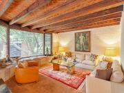 GRAN OPORTUNIDAD: CASA CON TERRENO ADICIONAL EN CALLE...