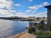 Terreno en Naudir. a metros del deck con bajada al rio....