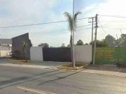 Terreno en renta frente a la central de abastos via corta