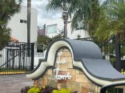 Terreno en Venta $1,600,000.00 dentro del Fracc. Casa...