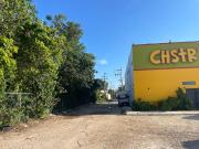 TERRENO EN VENTA 2500 M2 AV HUYACAN CANCUN