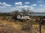 ¡Terreno en Venta con Gran Potencial en el Lago de...