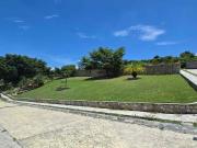 Terreno en venta dentro de privada Colinas del Rey zona...