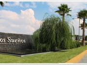 Terreno en venta en condominio Los sueños