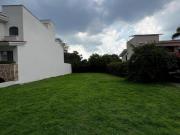 Terreno en venta en coto pegado a Atlas Colomos