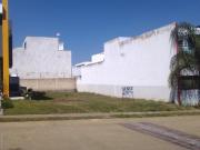 TERRENO EN VENTA EN EL FRACCIONAMIENTO VALLE IMPERIAL,...