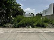 Terreno en venta en esquina en Residencial Arborea en...