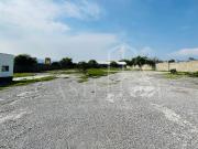 Terreno en venta, ideal para inversionistas a espaldas...