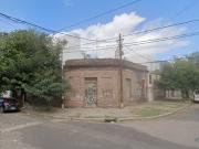 Terreno en esquina POSIBILIDAD DE EDIFICAR PB 3 PISOS...
