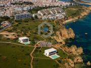 Terreno Exclusivo com Vista Deslumbrante para o Mar