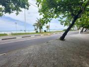 Terreno frente praia Enseada, murado