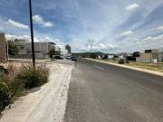 TERRENO HABITACIONAL EN VENTA. CALLE PRINCIPAL, CUMBRES...