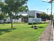 Terreno habitacional en venta en Lombardía, Irapuato,...