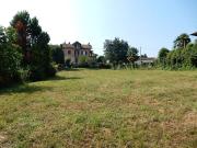 Terreno in vendita a Leggiuno VA