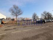 Terreno in vendita di 2400 m² in Via Giovanni Elkan, 1