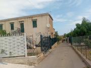 Terreno in vendita di 300 m² in Via Giardini 4, 6