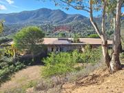 Terreno in vendita di 303300 m²