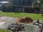 Terreno na Folha Seca, murado pronto para construir...