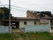 Terreno no Barreirinha, 415 m², murado, com duas casas...