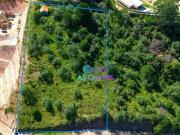 Terreno no Condomínio Parque dos Manacás em Ivoturucaia...