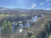 Terreno para construção com paisagem sobre o Rio Alva