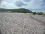Terreno plano a 100 mts de Carretera 57, uso del suelo...