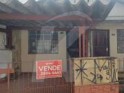 Terreno plano com casa antiga para venda