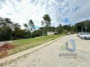 Terreno plano em Condomínio na Cidade de Mairinque