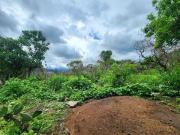 Terreno plano en venta, con vista a la montaña, en...