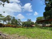 TERRENO PLANO LISTO PARA CONSTRUIR EN URBANIZACIÓN...